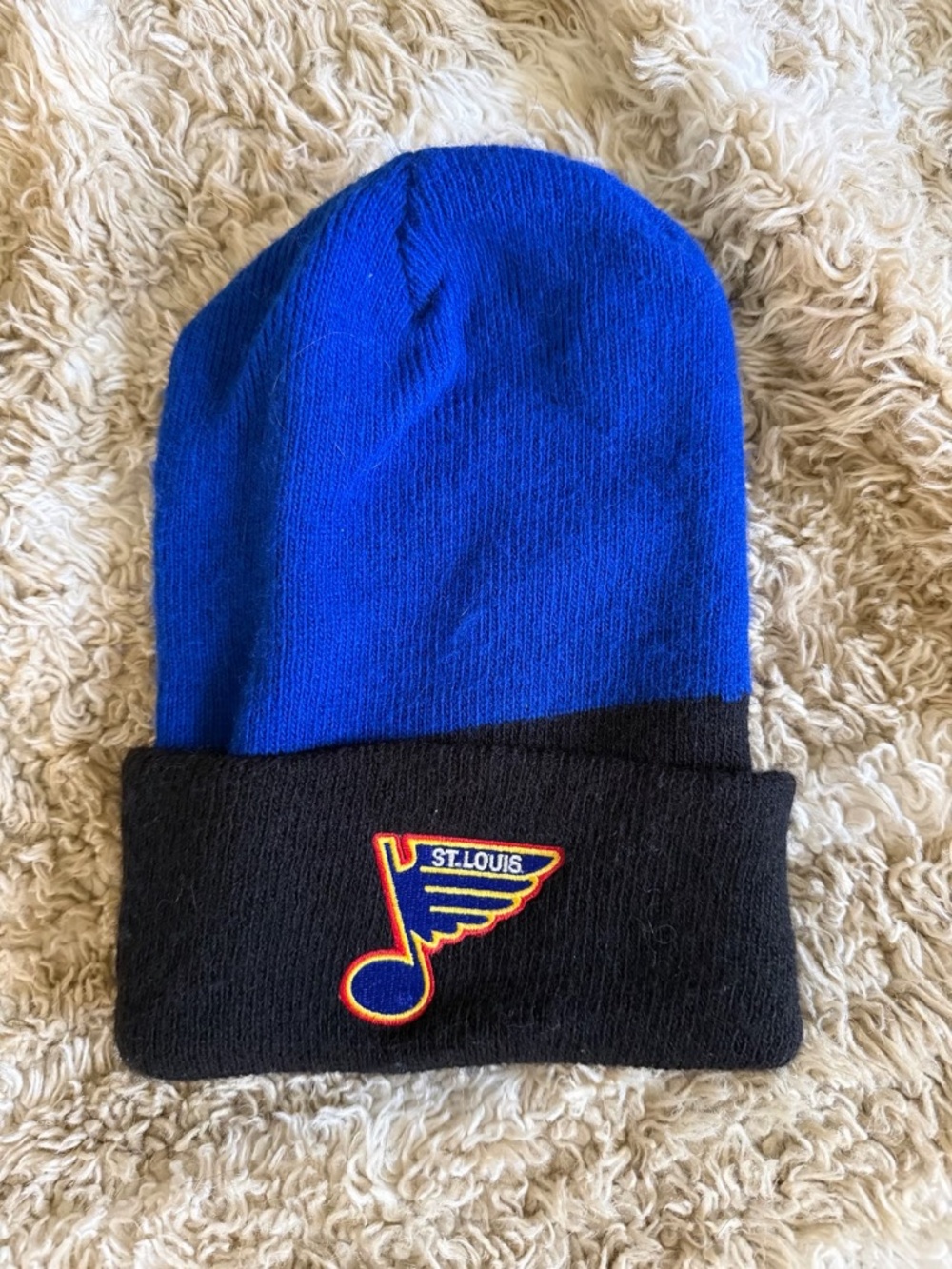 Saint Louis Blues Vintage Two-Tone Beanie Like New